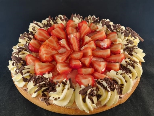 aardbei de luxe vlaai 6/8 pers
